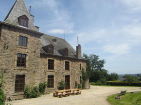 Гостиница Luxurious Castle with Private Pool and Sauna in Ardennes  Бас-Бодё